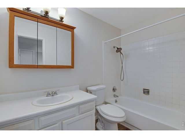 2630 S Vaughn Way C, Aurora, CO 80014