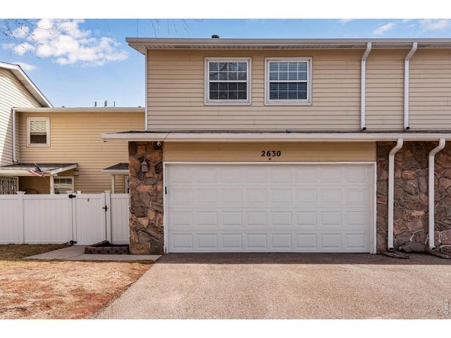 2630 S Vaughn Way C, Aurora, CO 80014