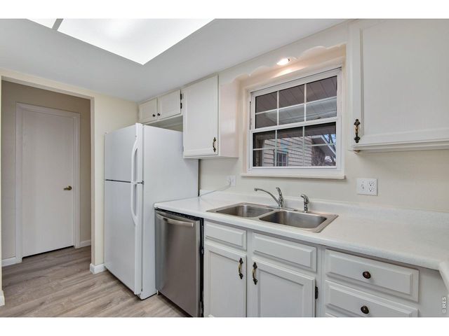 2630 S Vaughn Way C, Aurora, CO 80014