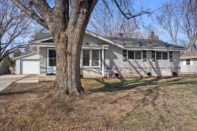 6708 LONE ELM DRIVE, Racine, WI 53402