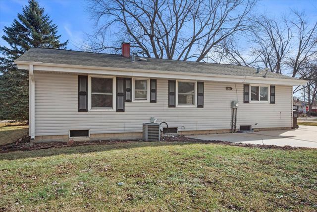 6708 LONE ELM DRIVE, Racine, WI 53402