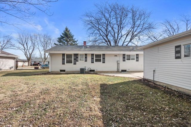6708 LONE ELM DRIVE, Racine, WI 53402