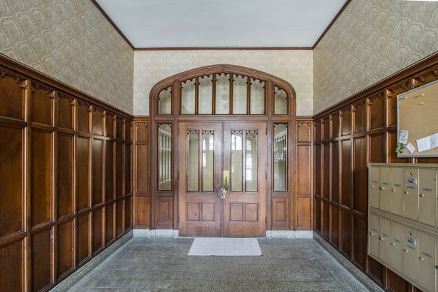 21 Middlesex Ave 102, Worcester, MA 01604