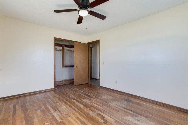 2912 N Santa Fe Avenue, Moore, OK 73160