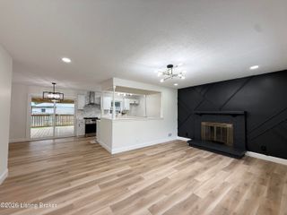 6308 Flintlock Cir, Louisville, KY 40216