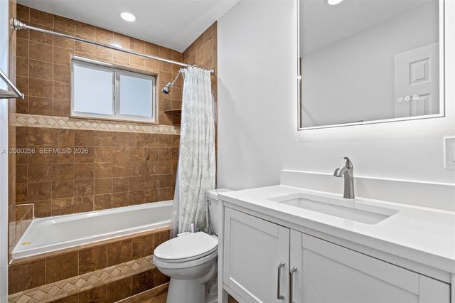 2485 NW 84th Way, Sunrise, FL 33322