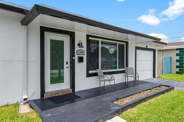 2485 NW 84th Way, Sunrise, FL 33322