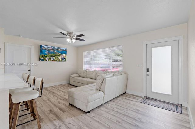 2485 NW 84th Way, Sunrise, FL 33322