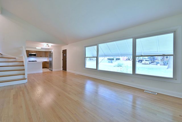 6750 N Kostner Avenue, Lincolnwood, IL 60712