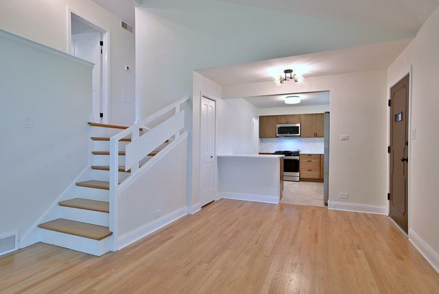 6750 N Kostner Avenue, Lincolnwood, IL 60712