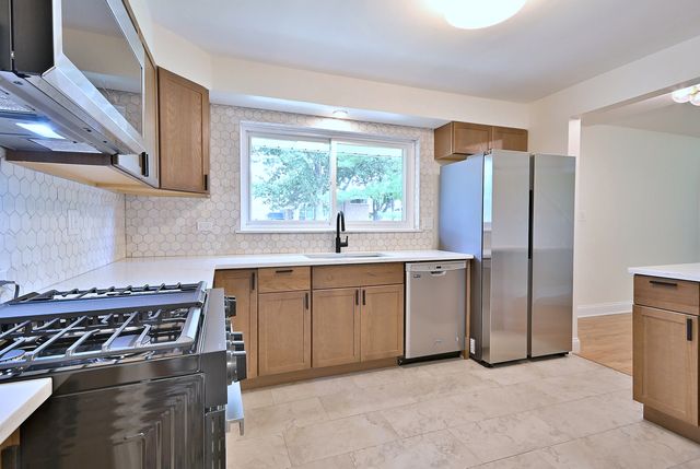 6750 N Kostner Avenue, Lincolnwood, IL 60712