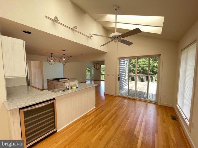 26 CANNON BLUFF DR, Stafford, VA 22554