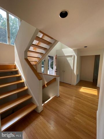 26 CANNON BLUFF DR, Stafford, VA 22554