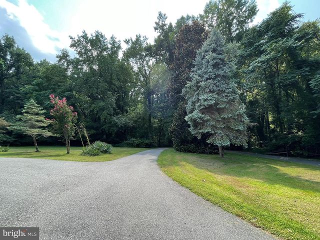 26 CANNON BLUFF DR, Stafford, VA 22554