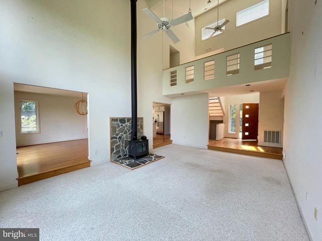 26 CANNON BLUFF DR, Stafford, VA 22554