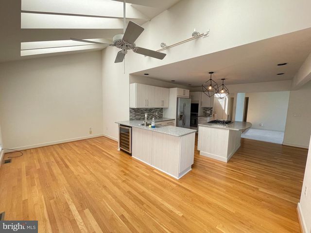 26 CANNON BLUFF DR, Stafford, VA 22554