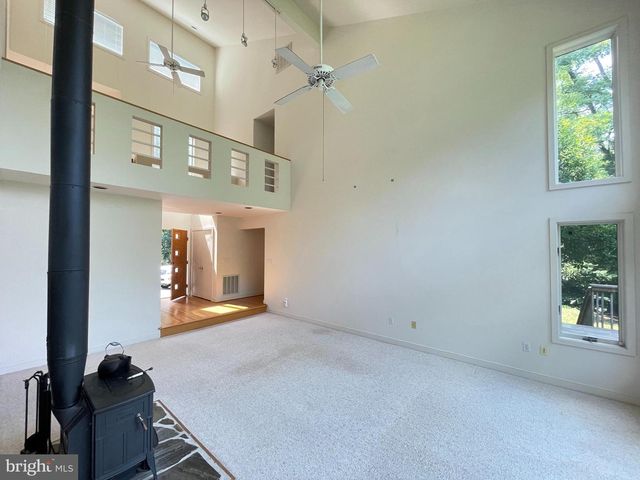 26 CANNON BLUFF DR, Stafford, VA 22554