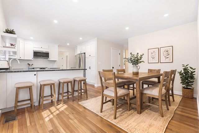 31 Colonial Court, Amherst, MA 01002