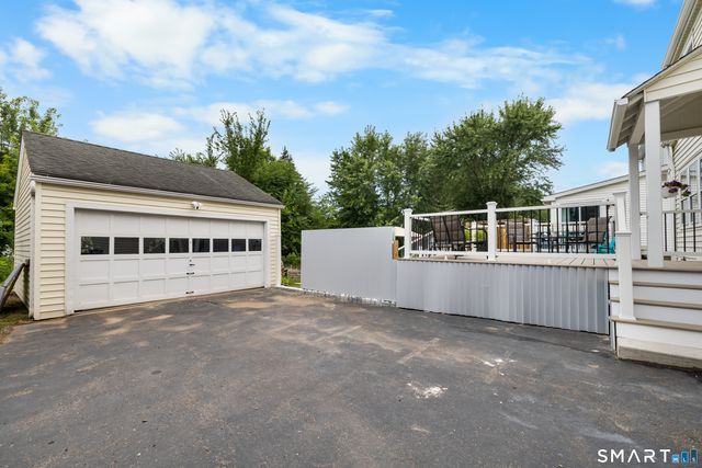 57 Fennbrook Road, West Hartford, CT 06119