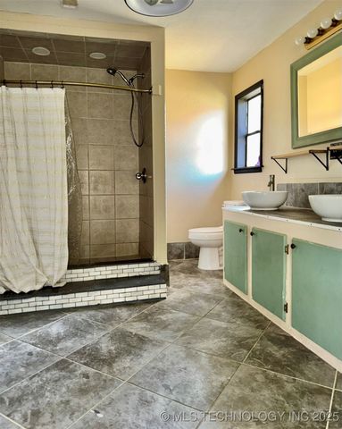 74 Hickory Wood Lane, Eufaula, OK 74432