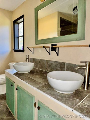 74 Hickory Wood Lane, Eufaula, OK 74432