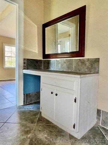 74 Hickory Wood Lane, Eufaula, OK 74432