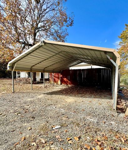 74 Hickory Wood Lane, Eufaula, OK 74432