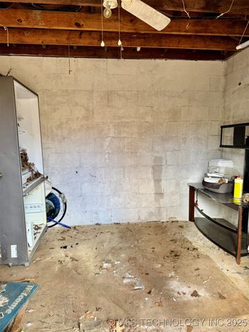 74 Hickory Wood Lane, Eufaula, OK 74432