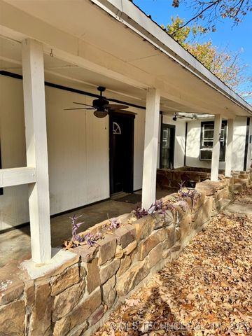 74 Hickory Wood Lane, Eufaula, OK 74432