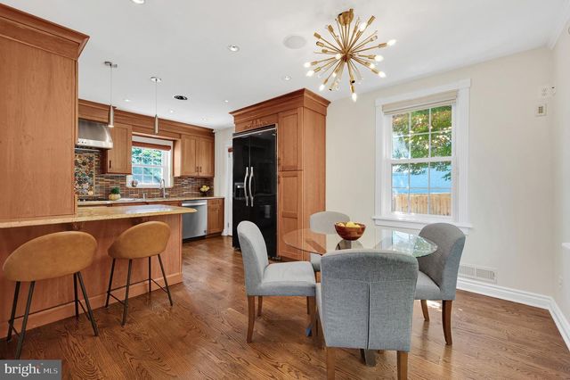 5804 WYNGATE DR, Bethesda, MD 20817