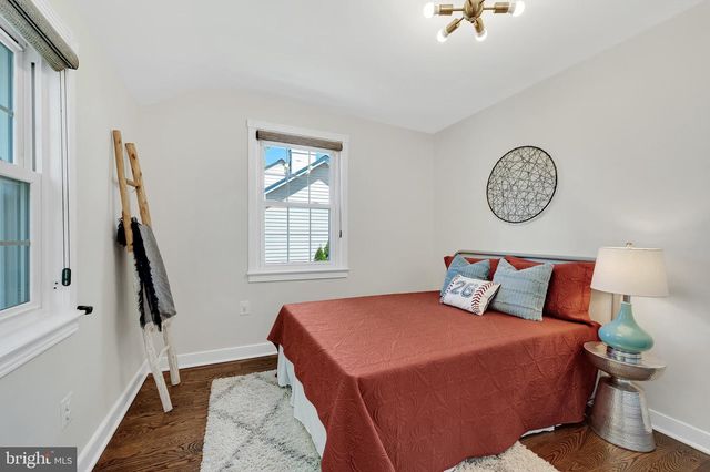 5804 WYNGATE DR, Bethesda, MD 20817