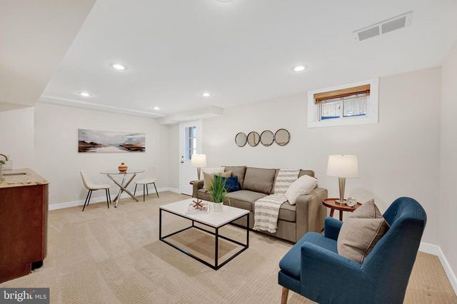 5804 WYNGATE DR, Bethesda, MD 20817