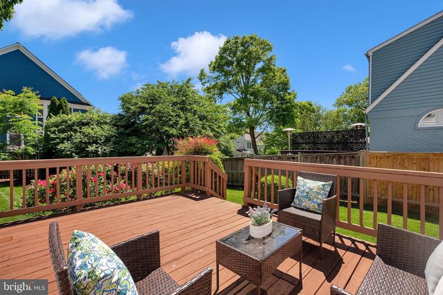 5804 WYNGATE DR, Bethesda, MD 20817