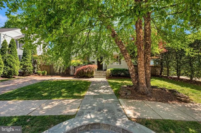 5804 WYNGATE DR, Bethesda, MD 20817