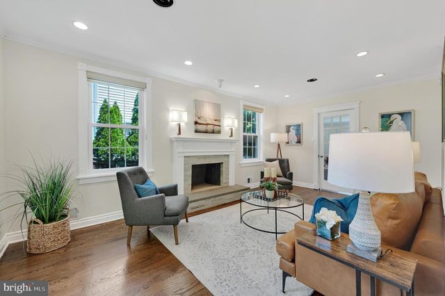 5804 WYNGATE DR, Bethesda, MD 20817