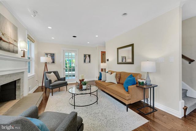 5804 WYNGATE DR, Bethesda, MD 20817