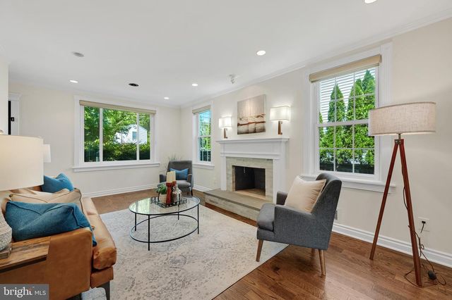5804 WYNGATE DR, Bethesda, MD 20817