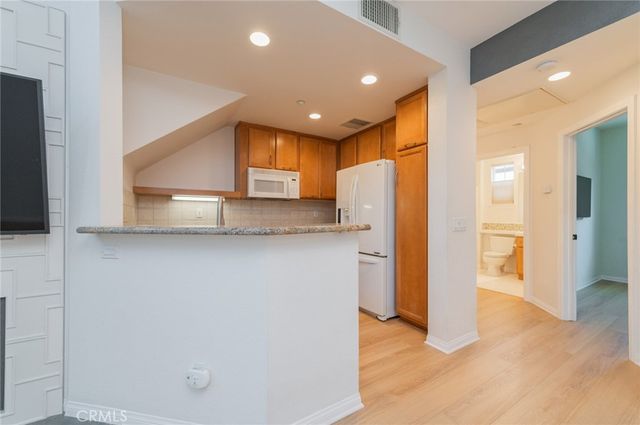 108 Jadestone, Irvine, CA 92603