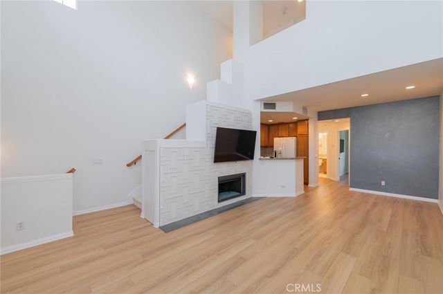 108 Jadestone, Irvine, CA 92603