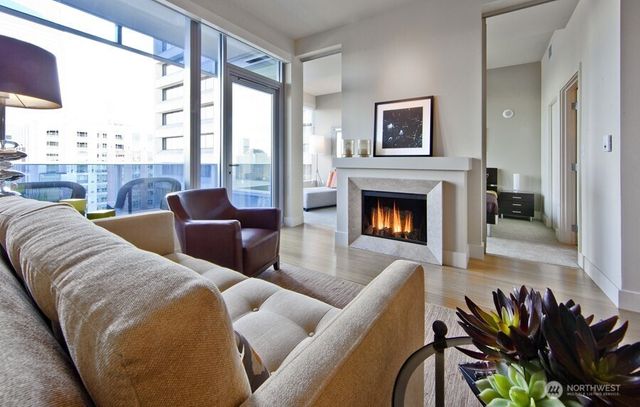 737 Olive Way #3607, Seattle, WA 98101