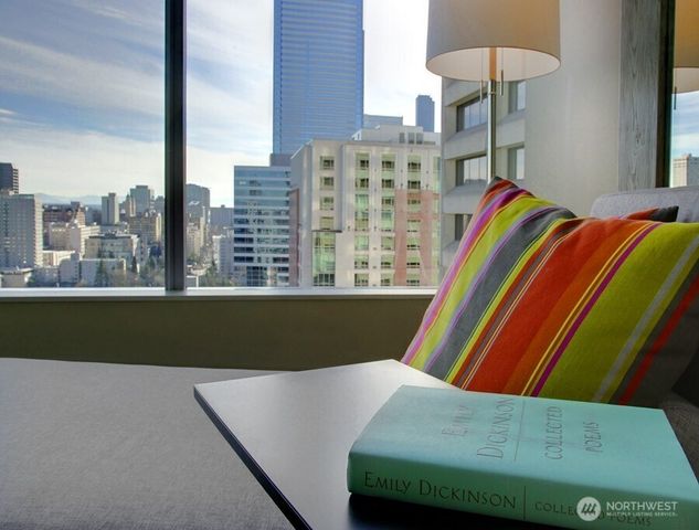 737 Olive Way #3607, Seattle, WA 98101