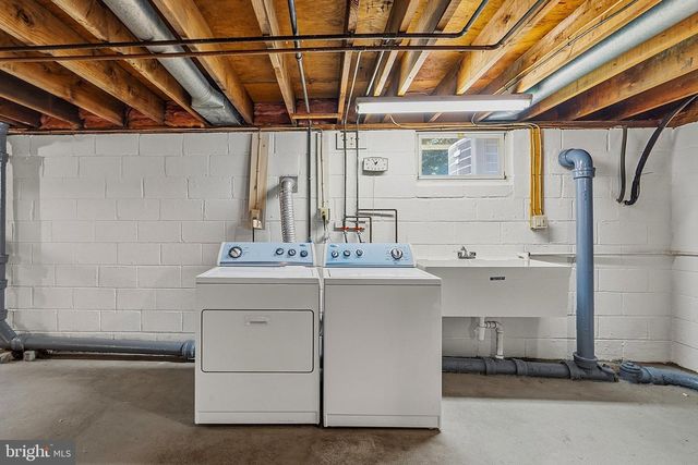 102 GLENVIEW DR, Lawrence, NJ 08648