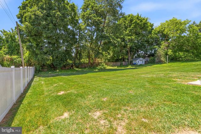 102 GLENVIEW DR, Lawrence, NJ 08648