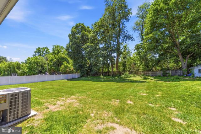 102 GLENVIEW DR, Lawrence, NJ 08648