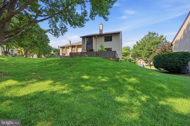 144 GOLF CLUB DR, Langhorne, PA 19047