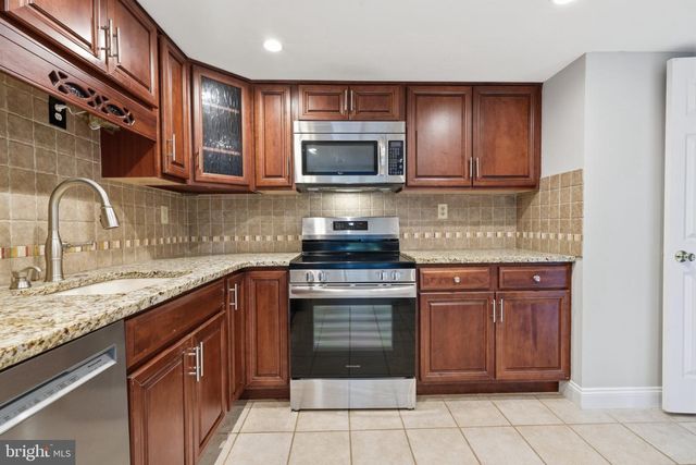 144 GOLF CLUB DR, Langhorne, PA 19047