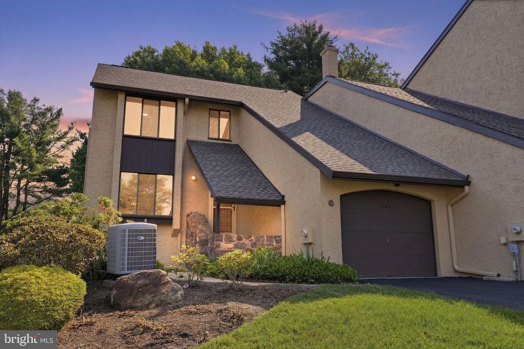 144 GOLF CLUB DR, Langhorne, PA 19047