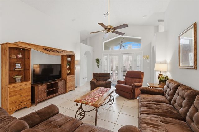 2555 ONEIDA LOOP, Kissimmee, FL 34747