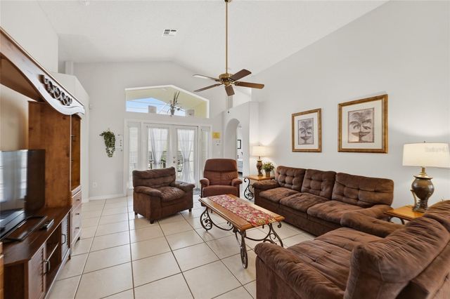 2555 ONEIDA LOOP, Kissimmee, FL 34747