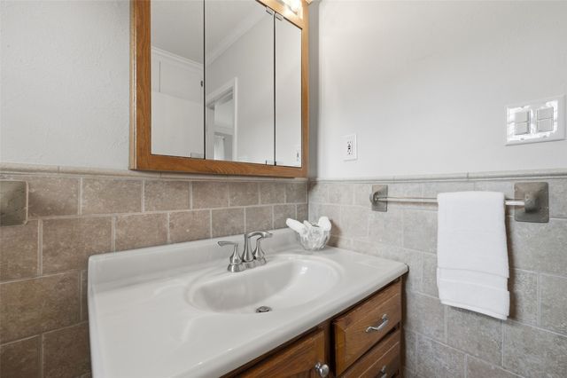 3513 Martin Lydon Avenue, Fort Worth, TX 76133